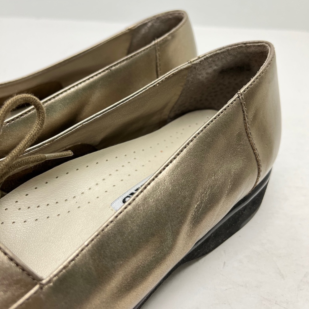 TROTTERS Metallic Gold Genuine Leather Flats Loafers Round Toe Classic Shoes 7 - Picture 10 of 16